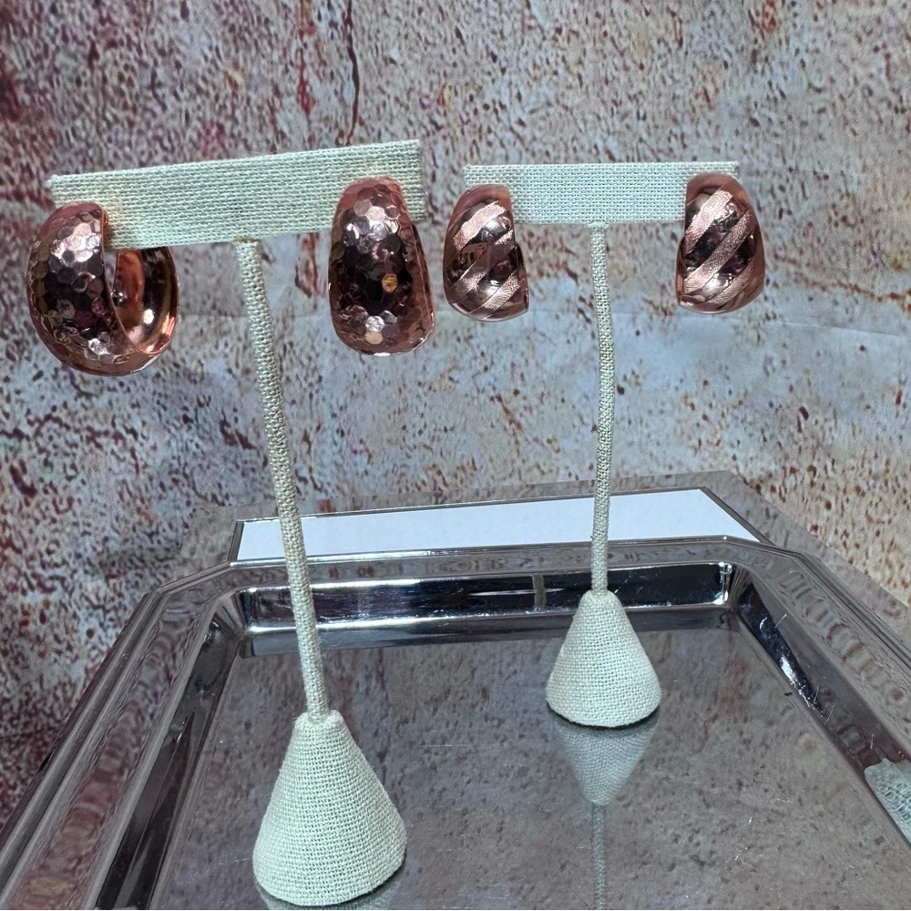 NWT Boutique Rose Gold Hoop Earrings Set